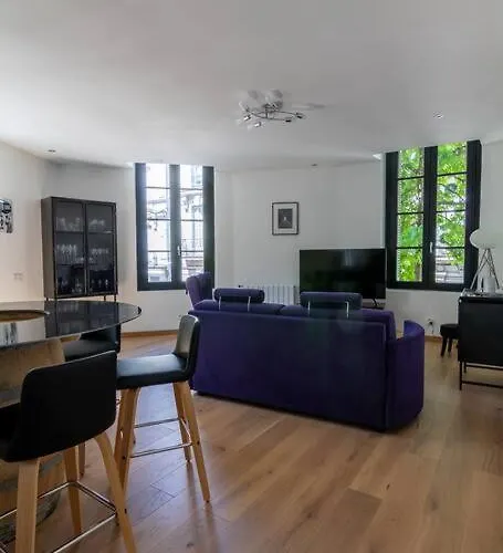 Bel Hyper Centre, 2 Avec Sdb